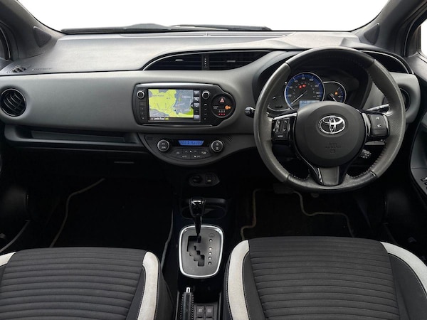Used Toyota Yaris 2016 for sale - 76221744: Photo 11