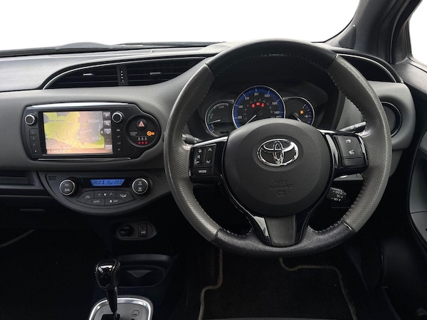 Used Toyota Yaris 2016 for sale - 76221744: Photo 12