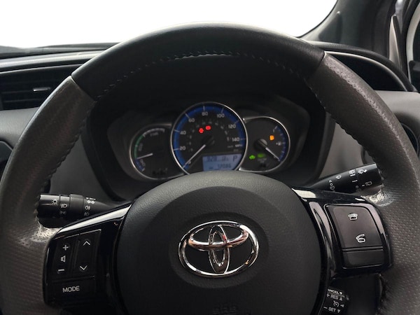 Used Toyota Yaris 2016 for sale - 76221744: Photo 13