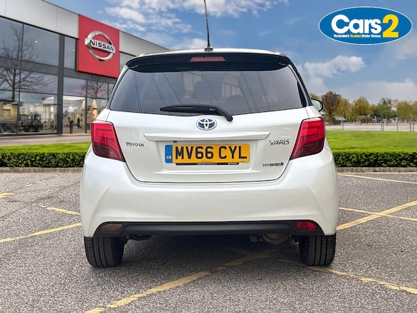 Used Toyota Yaris 2016 for sale - 76221744: Photo 4