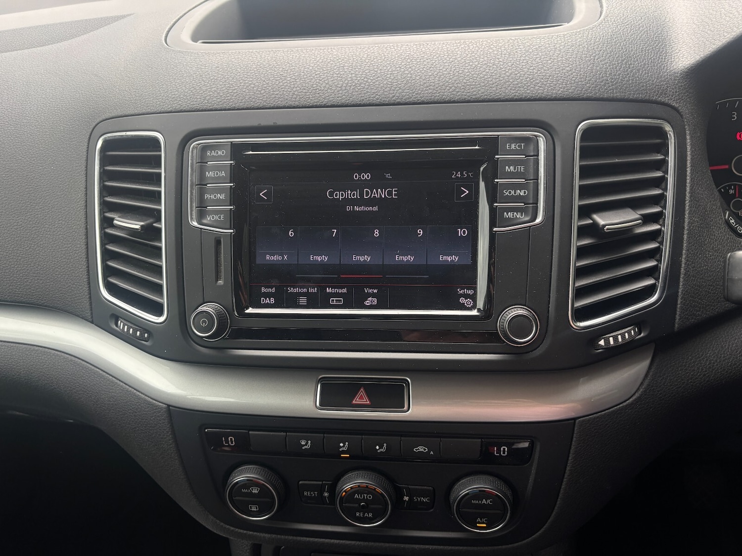Used Volkswagen Sharan 2016 for sale - 76161444: Photo 28