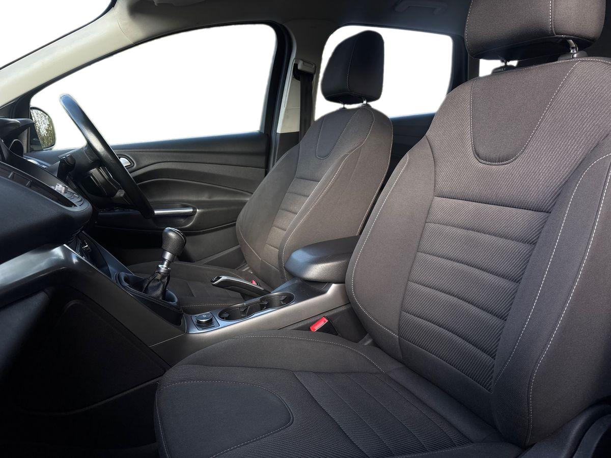 Used Ford Kuga 2016 for sale - 76379529: Photo 16