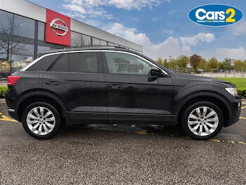 Used Volkswagen T-Roc 2019 for sale - 77492626: Photo