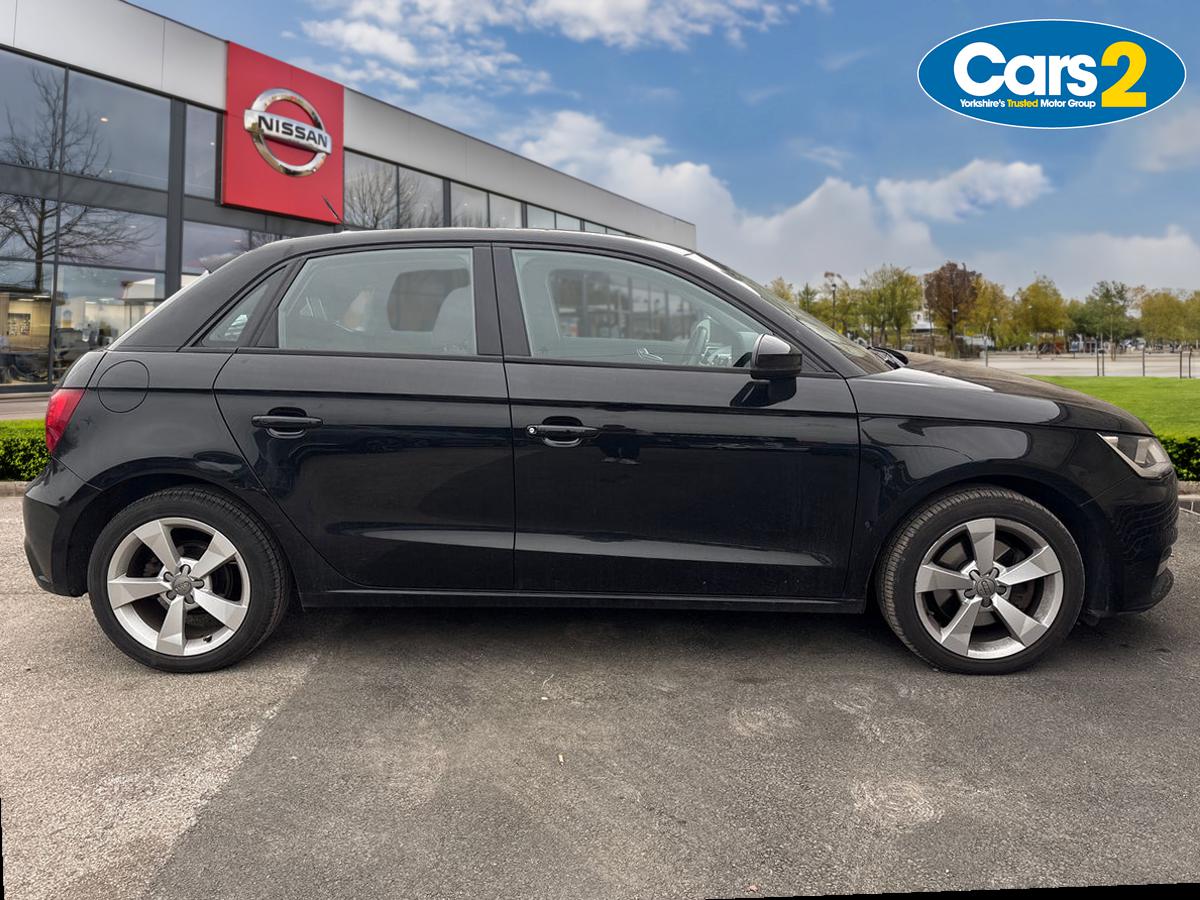 Used Audi A1 2015 for sale - 78150175: Photo 2