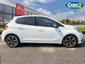 Used Peugeot 208 2018 for sale - 78743142: Photo