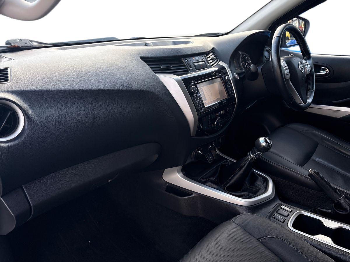 Used Nissan Navara 2017 for sale - 77903232: Photo 16