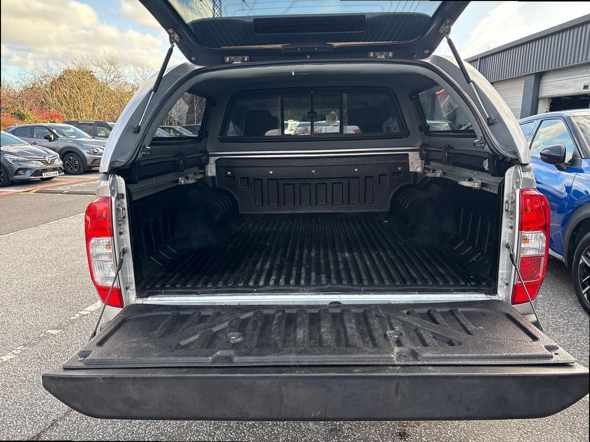 Used Nissan Navara 2017 for sale - 77903232: Photo 18