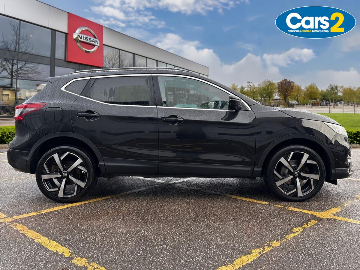 Used Nissan Qashqai 2017 for sale - 77145867: Photo 2