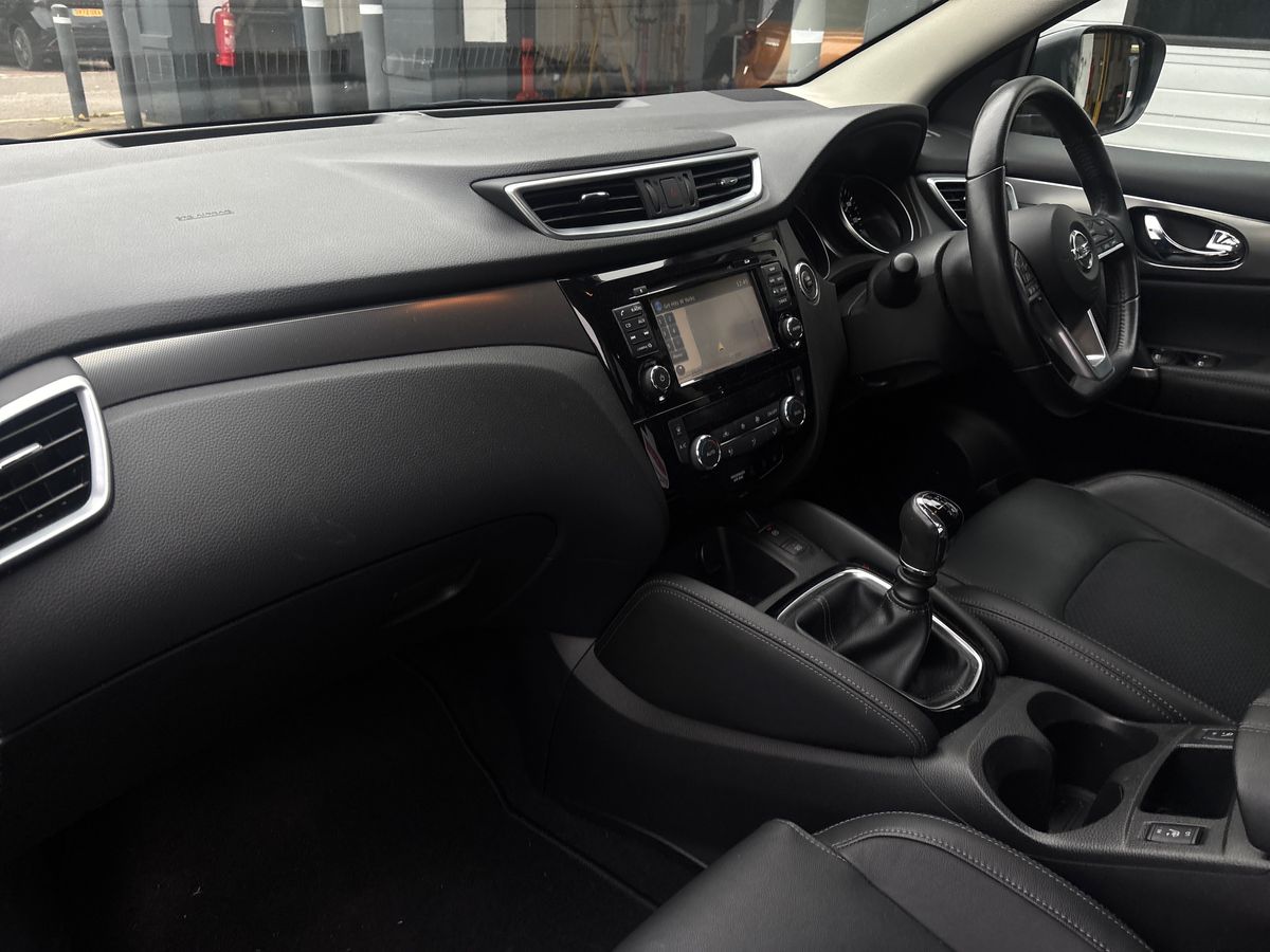 Used Nissan Qashqai 2018 for sale - 76420501: Photo 15