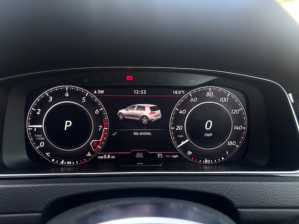 Used Volkswagen Golf 2019 for sale - 76234007: Photo 19