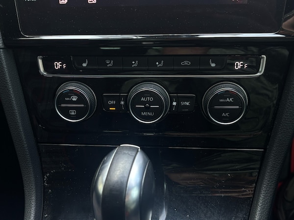 Used Volkswagen Golf 2019 for sale - 76234007: Photo 26