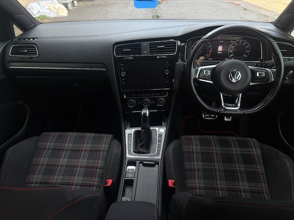 Used Volkswagen Golf 2019 for sale - 76234007: Photo 9