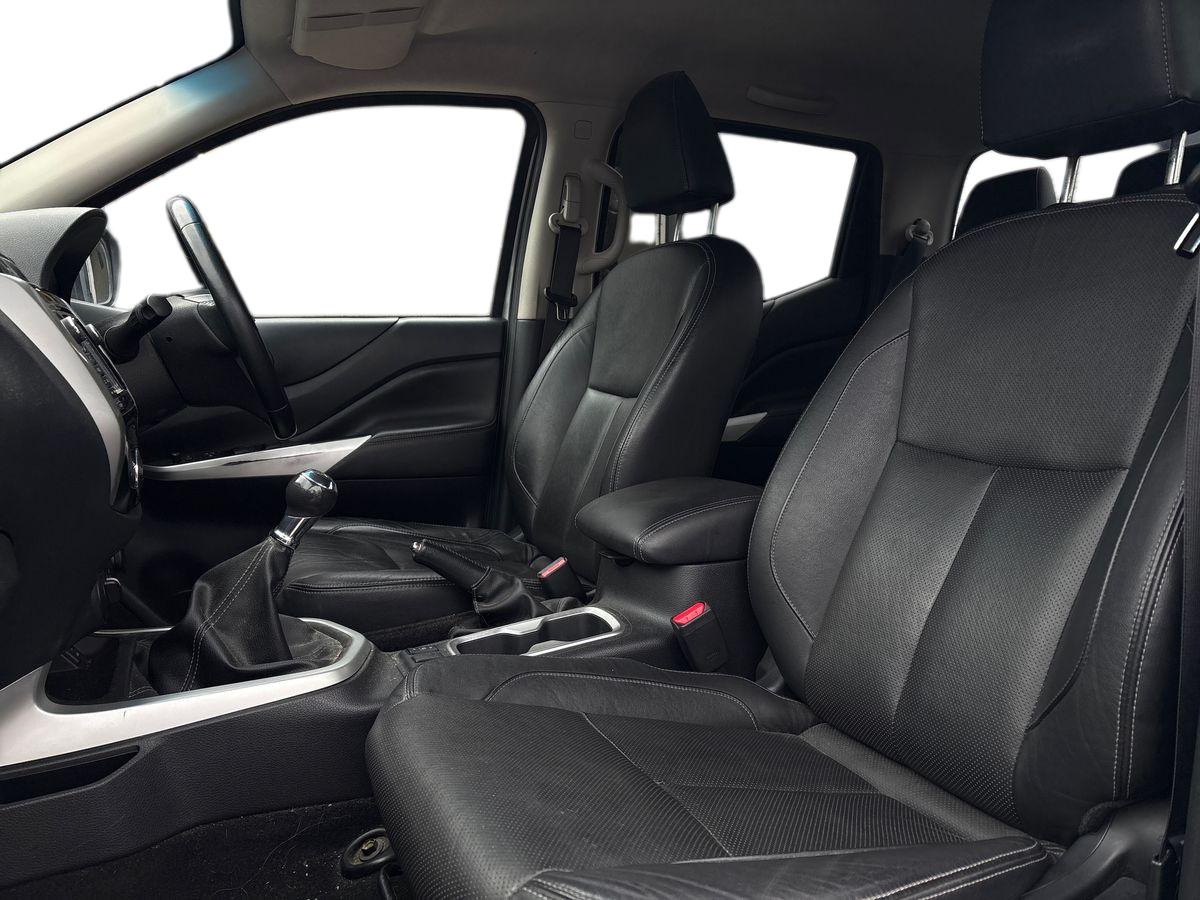 Used Nissan Navara 2018 for sale - 77698236: Photo 16