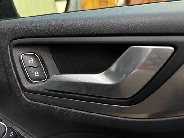 Used Ford Kuga 2022 for sale - 75396280: Photo 29