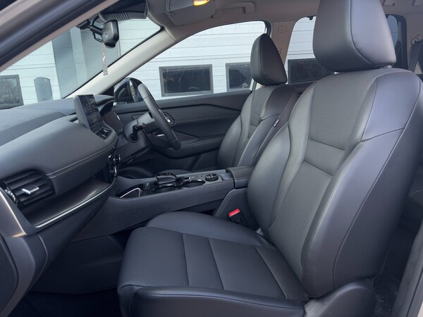 Used Nissan X-Trail 2024 for sale - 75396298: Photo 12