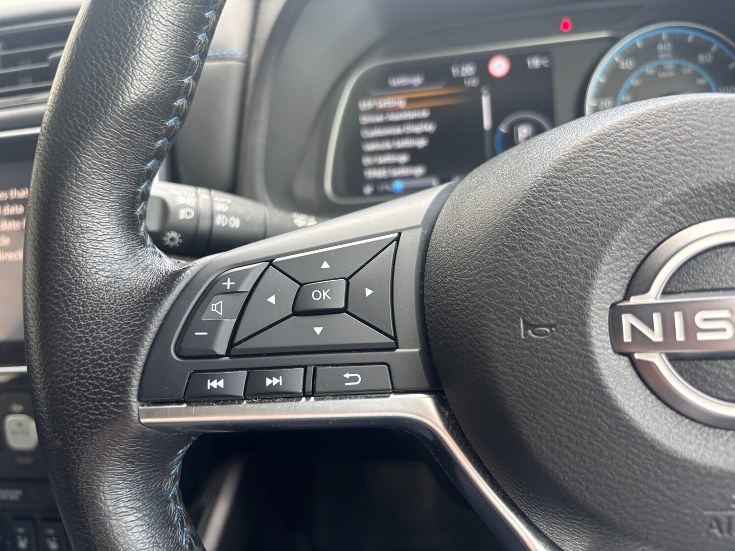 2022 Nissan Leaf 160kW e+ Tekna 59kWh 5dr Auto Hatchback Electric Automatic - Picture 19 of 24