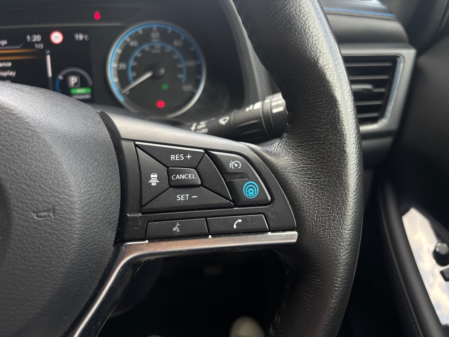 2022 Nissan Leaf 160kW e+ Tekna 59kWh 5dr Auto Hatchback Electric Automatic - Picture 21 of 24