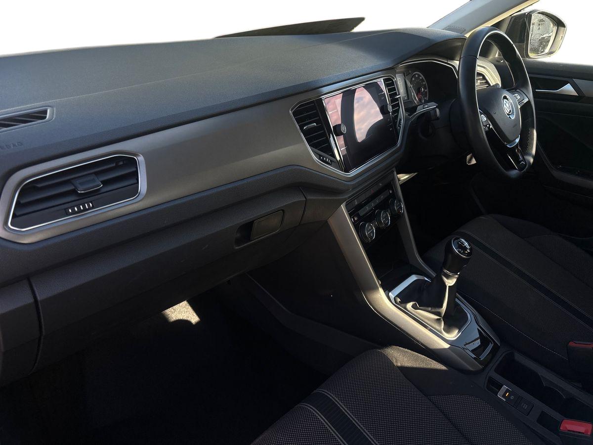 Used Volkswagen T-Roc 2020 for sale - 76196015: Photo 15