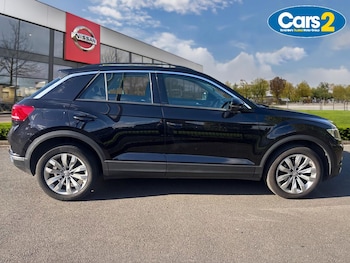 Used Volkswagen T-Roc 2020 for sale - 76196015: Photo 2