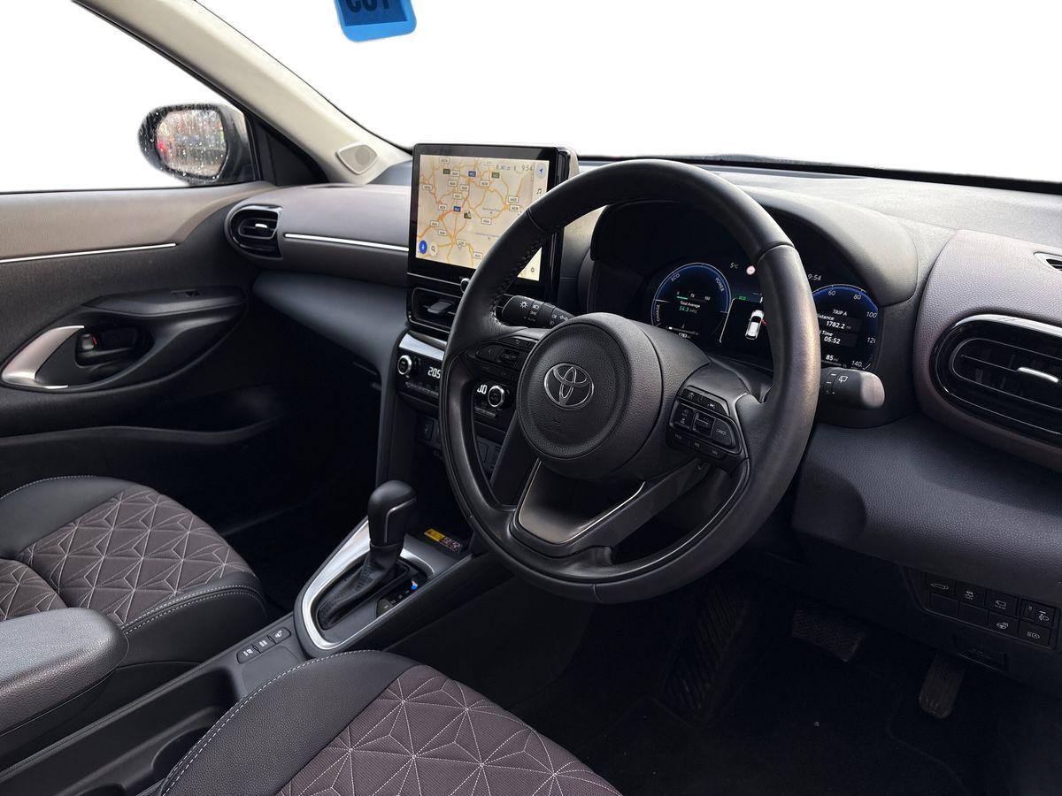 Used Toyota Yaris Cross 2024 for sale - 76948317: Photo 11