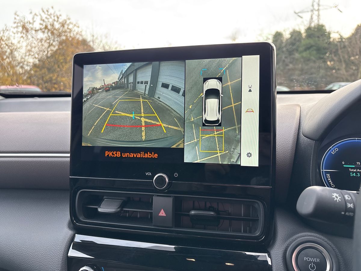 Used Toyota Yaris Cross 2024 for sale - 76948317: Photo 19