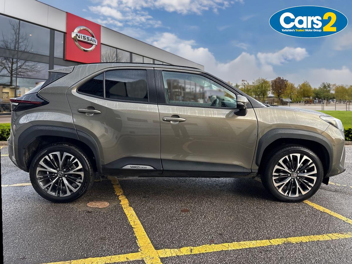 Used Toyota Yaris Cross 2024 for sale - 76948317: Photo 3