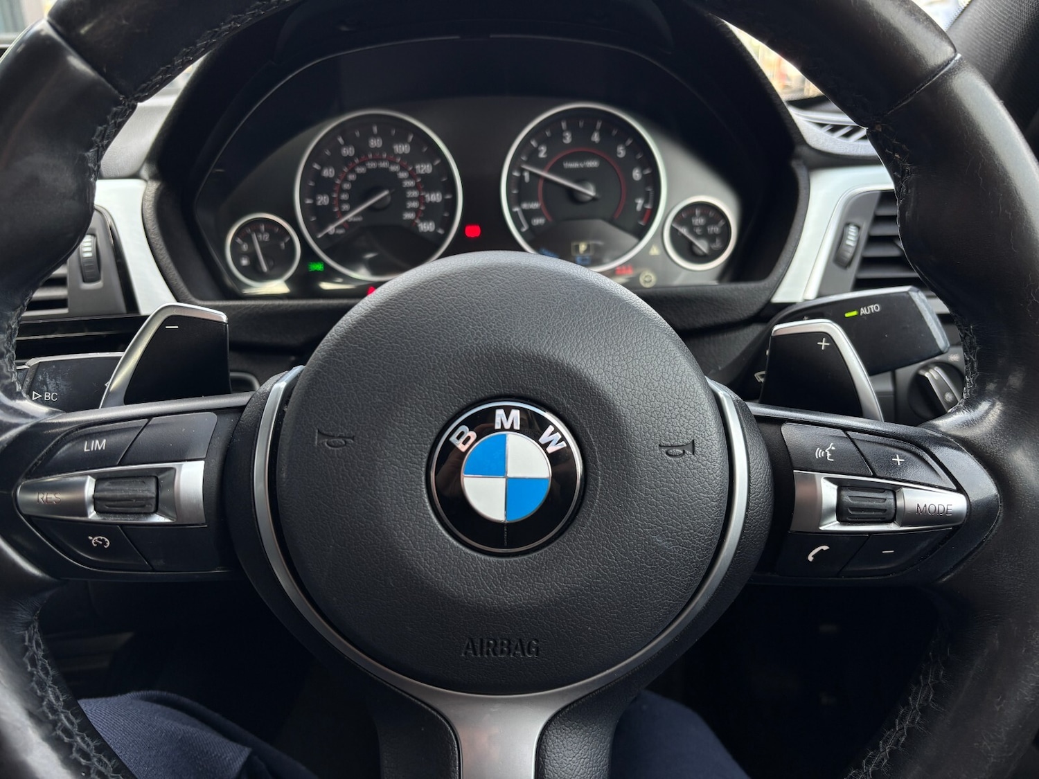 Used BMW 3 Series 2017 for sale - 76452150: Photo 24