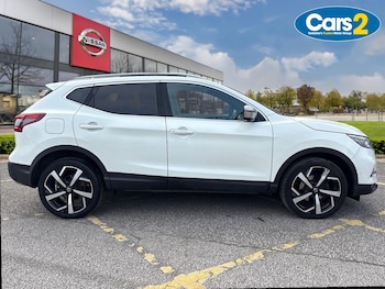 Used Nissan Qashqai 2018 for sale - 77771163: Photo