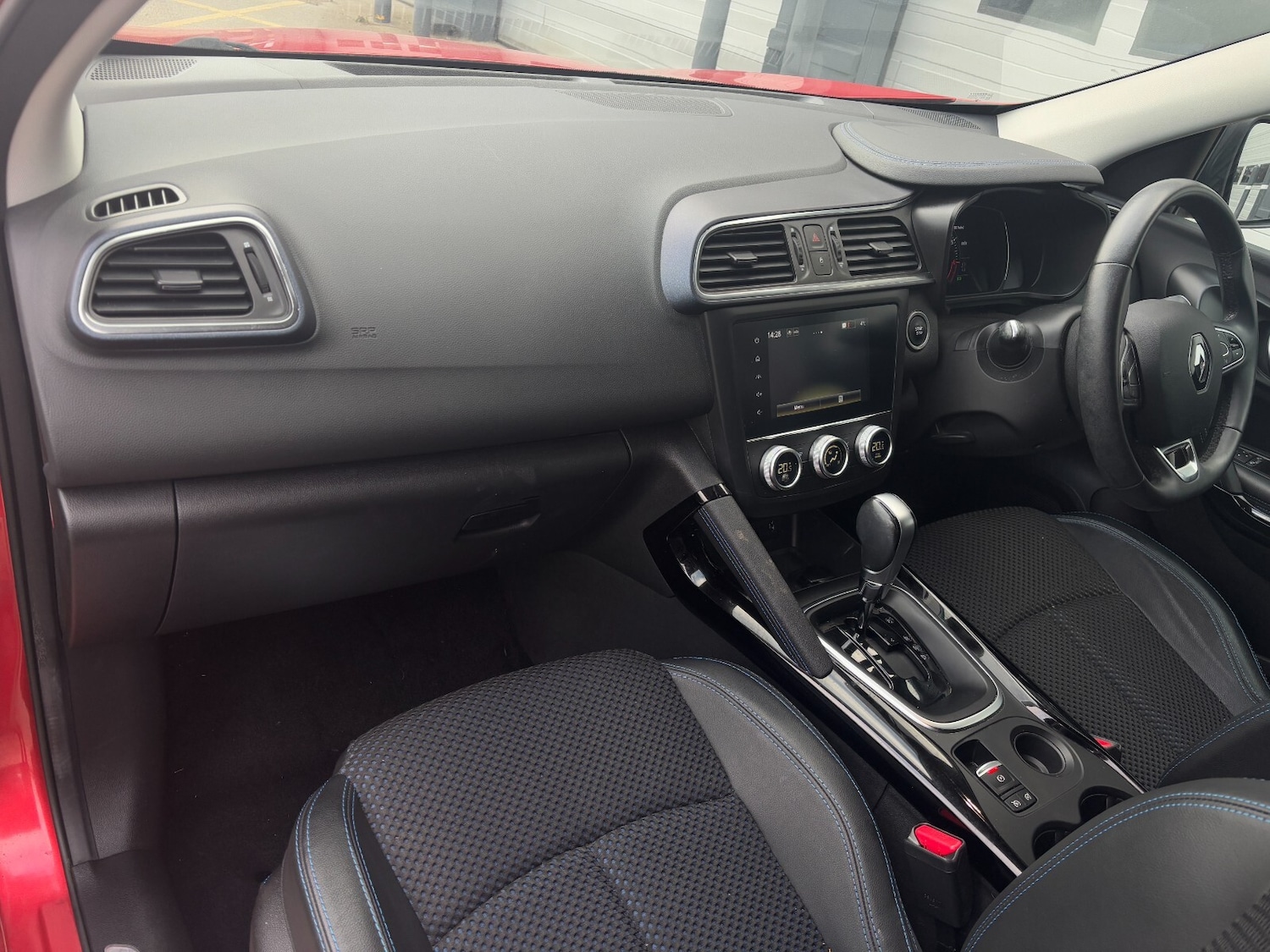 Used Renault Kadjar 2020 for sale - 76609756: Photo 12