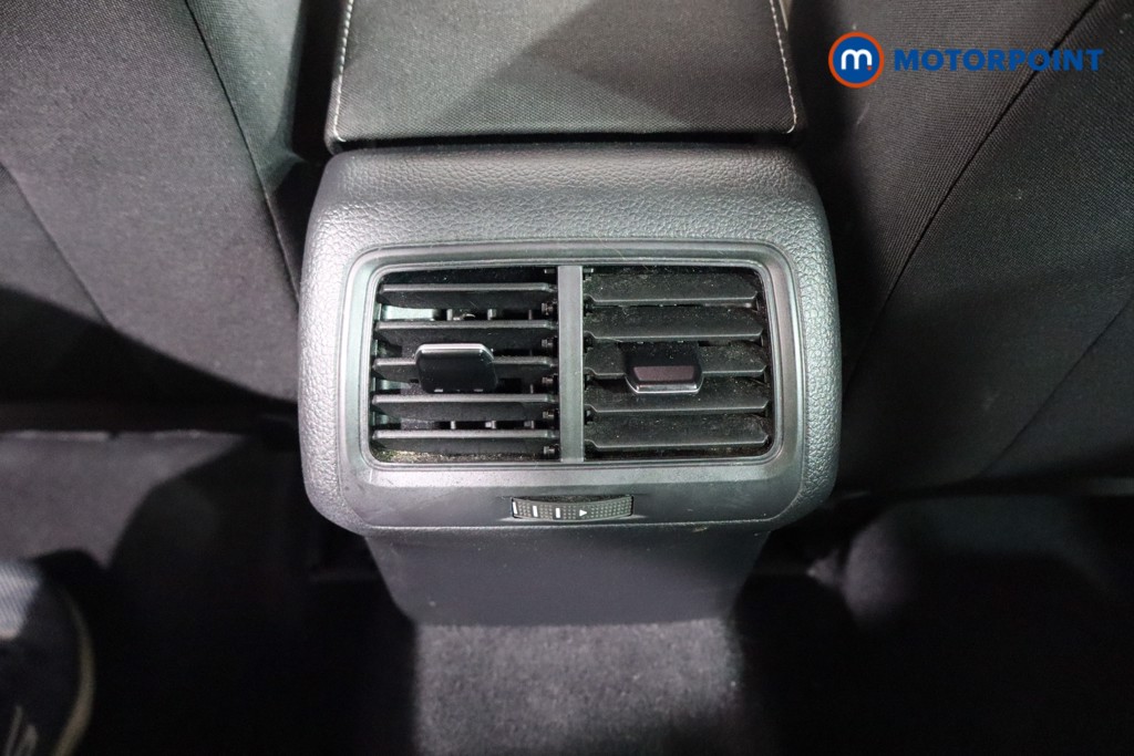 Used Volkswagen Golf 2019 for sale - 76067892: Photo 30