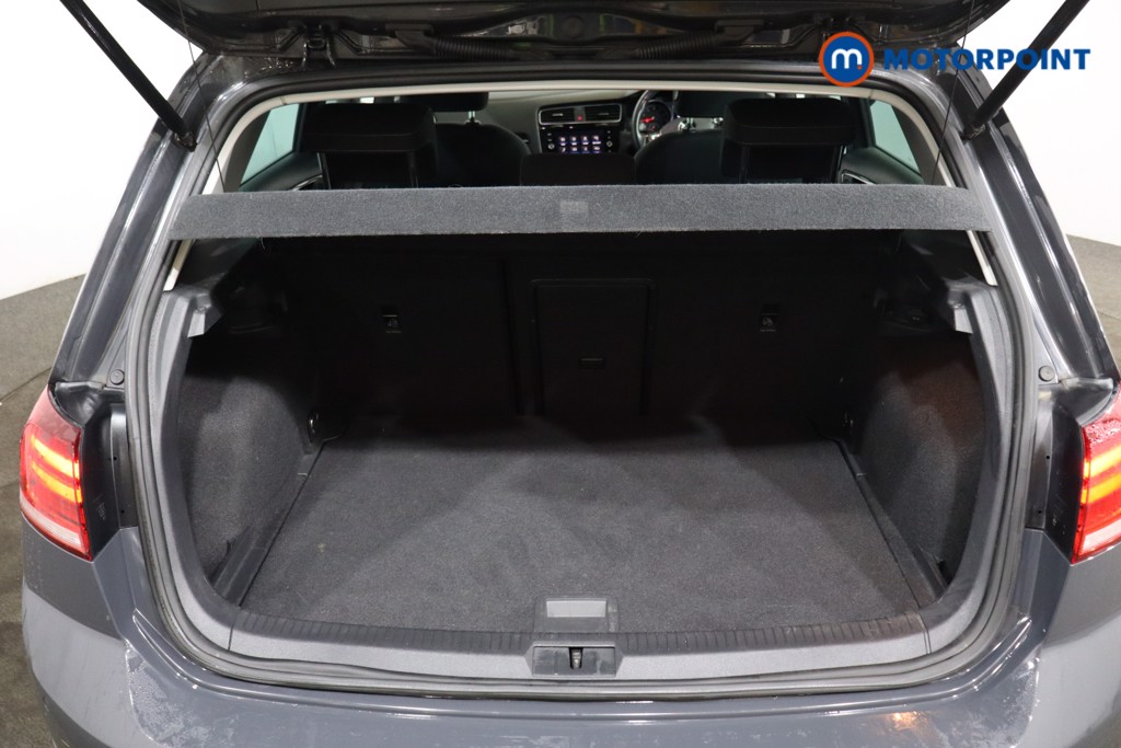 Used Volkswagen Golf 2019 for sale - 76067892: Photo 32
