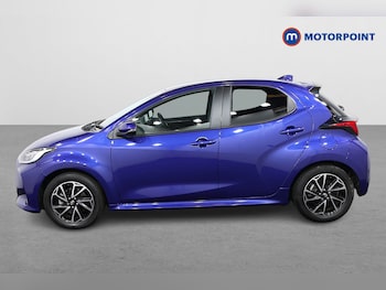 Used Toyota Yaris 2023 for sale - 77932311: Photo