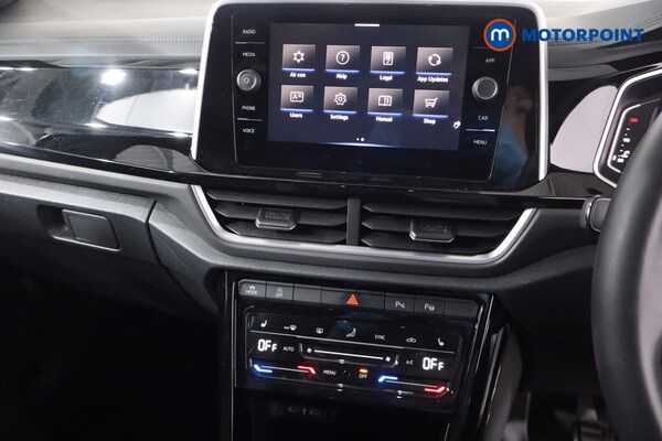 Used Volkswagen T-Roc 2024 for sale - 76131726: Photo 24