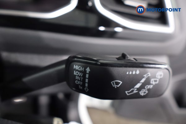 Used Volkswagen T-Roc 2024 for sale - 76131726: Photo 27