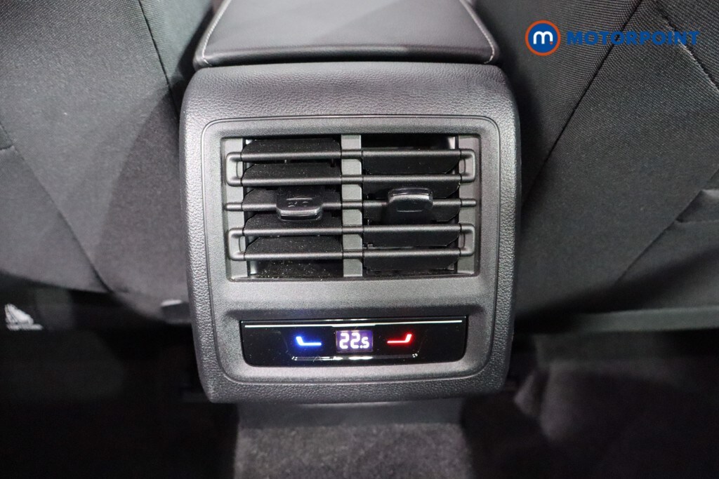 Used Volkswagen Golf 2023 for sale - 76155810: Photo 31