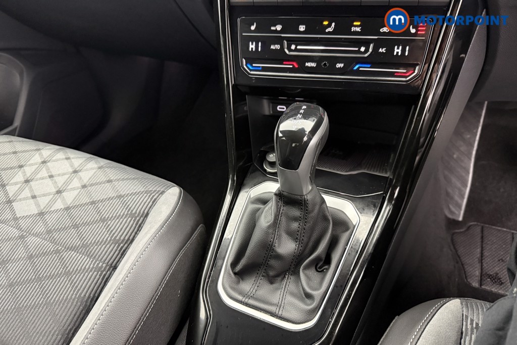 Used Volkswagen T-Roc 2025 for sale - 77297807: Photo 22