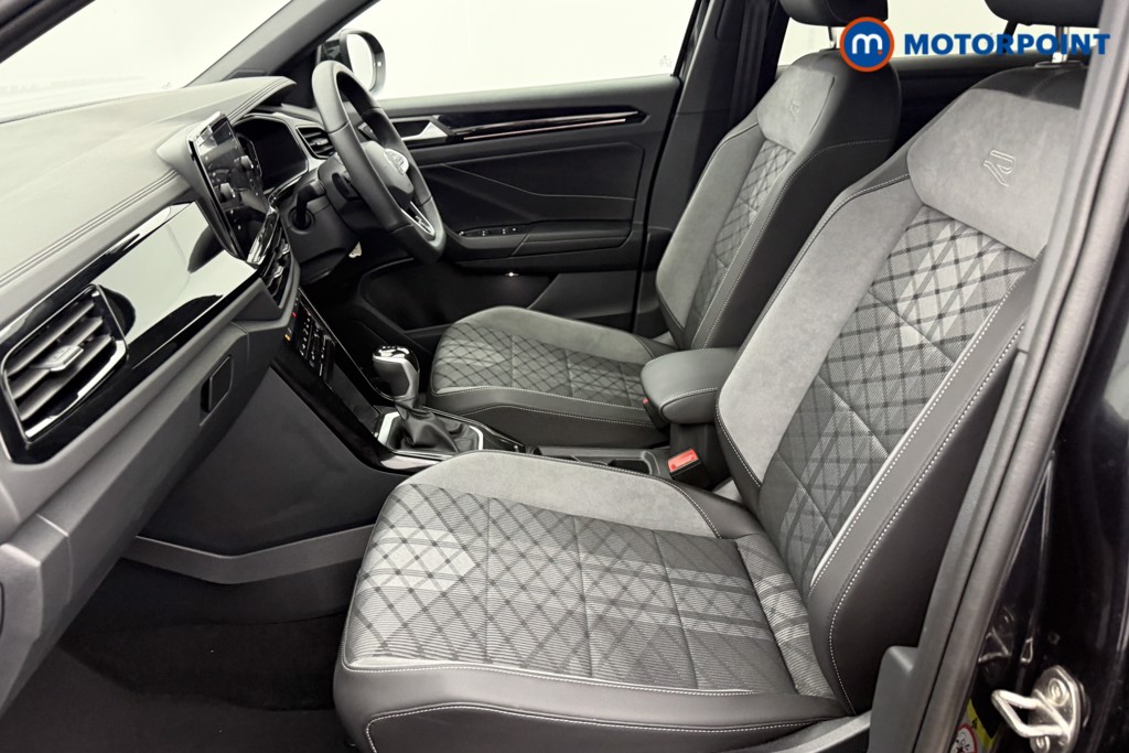 Used Volkswagen T-Roc 2025 for sale - 77297807: Photo 32