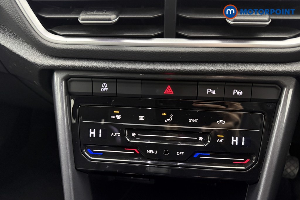 Used Volkswagen T-Roc 2023 for sale - 77989232: Photo 12