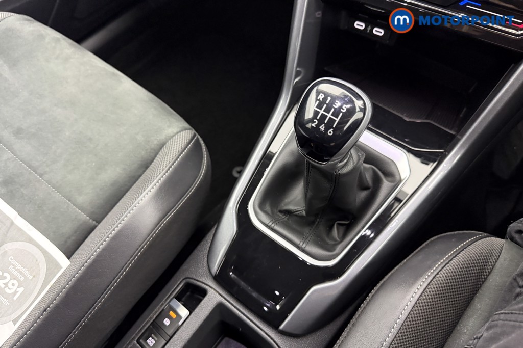 Used Volkswagen T-Roc 2023 for sale - 77989232: Photo 13