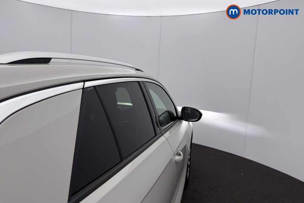 Used Volkswagen T-Roc 2023 for sale - 77989232: Photo 26