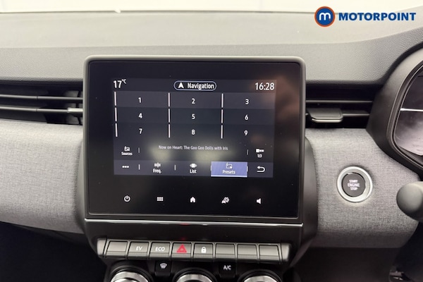 Used Renault Clio 2023 for sale - 76157626: Photo 14