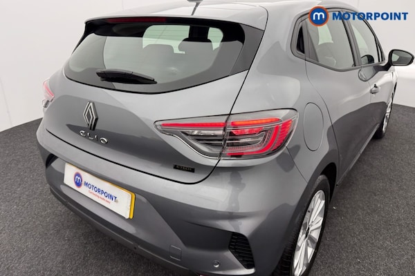 Used Renault Clio 2023 for sale - 76157626: Photo 31