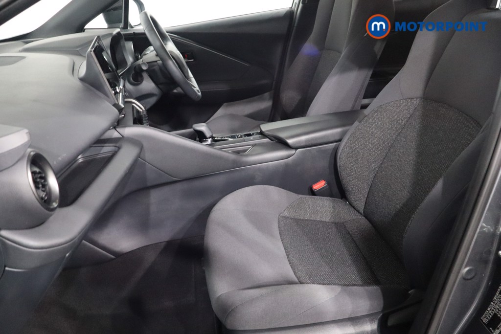 Used Toyota C-HR 2024 for sale - 76685099: Photo 12