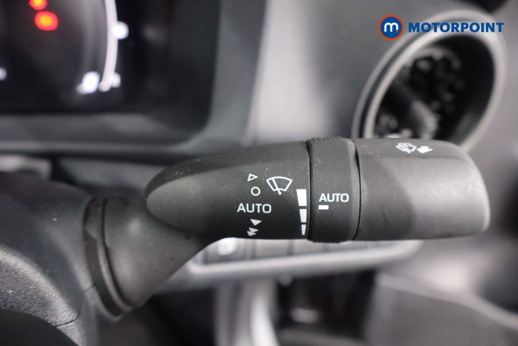 Used Toyota C-HR 2024 for sale - 76685099: Photo 24