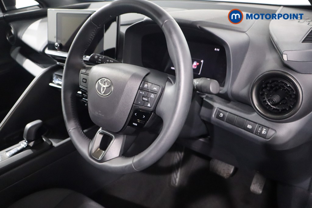 Used Toyota C-HR 2024 for sale - 76685099: Photo 32