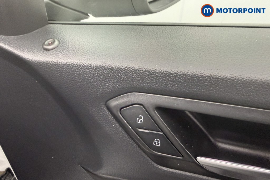 Used Volkswagen T-Roc 2023 for sale - 76638340: Photo 13