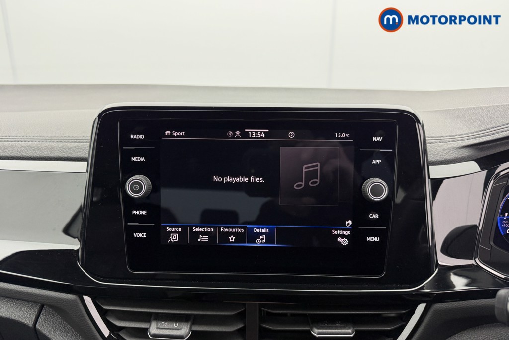 Used Volkswagen T-Roc for sale - 77245830: Photo 15