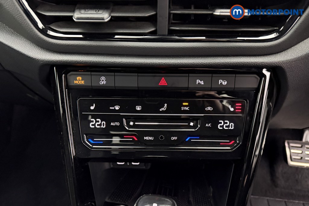 Used Volkswagen T-Roc for sale - 77245830: Photo 20