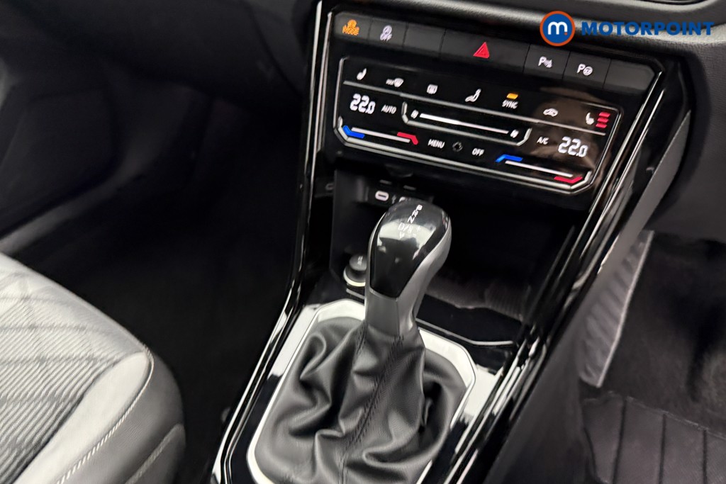 Used Volkswagen T-Roc for sale - 77245830: Photo 21