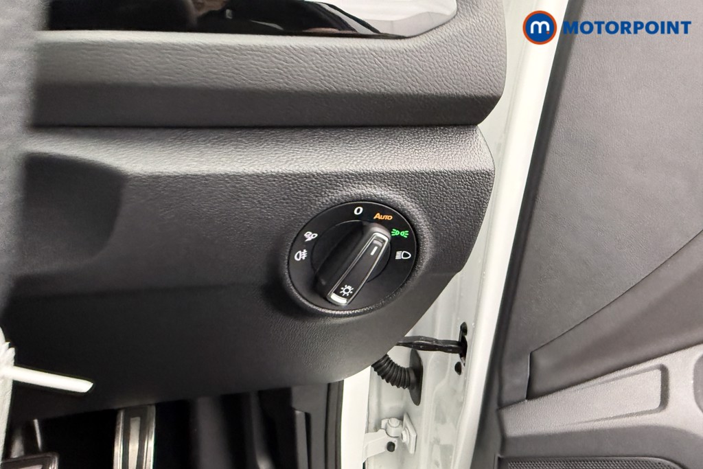 Used Volkswagen T-Roc for sale - 77245830: Photo 24